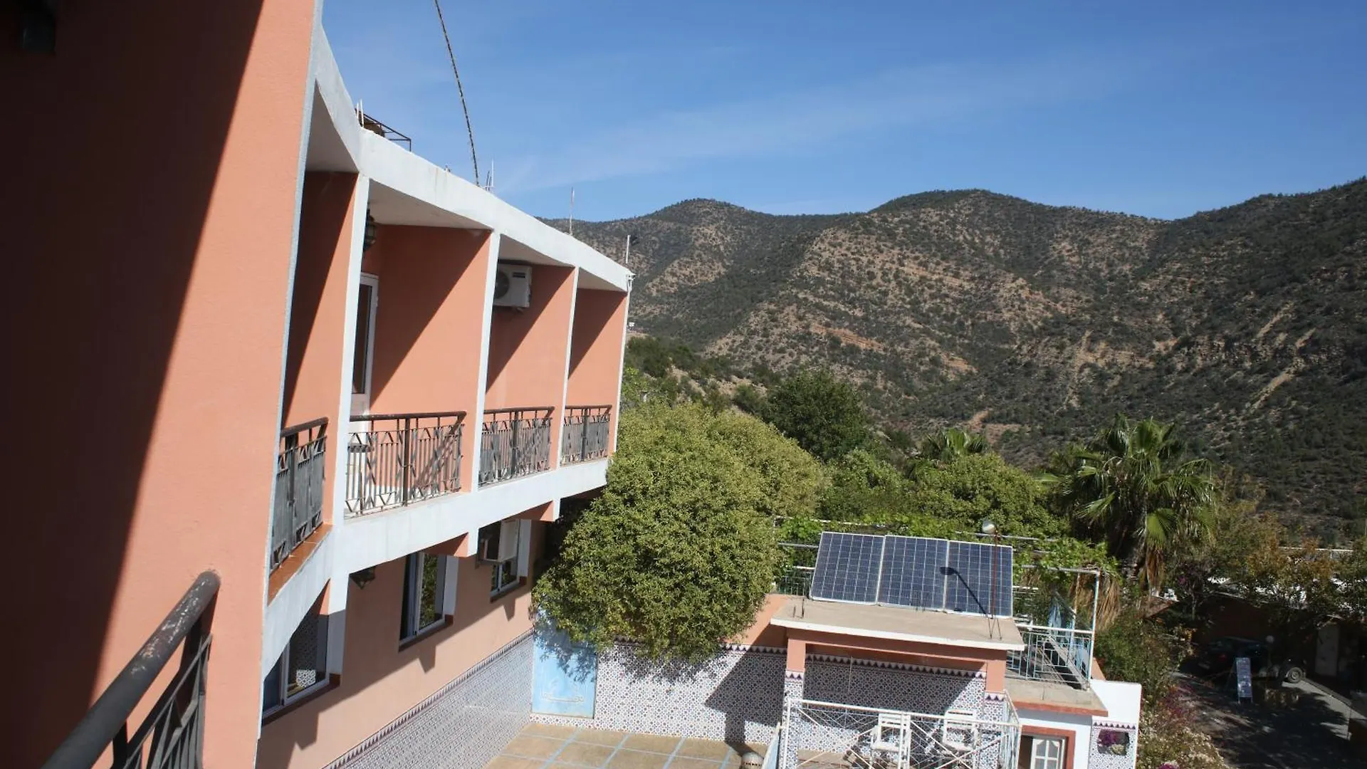 Auberge Les Montagnes Du Paradis Your Hidden Retreat In Paradise Valley Tagherat Anekrim Gasthuis