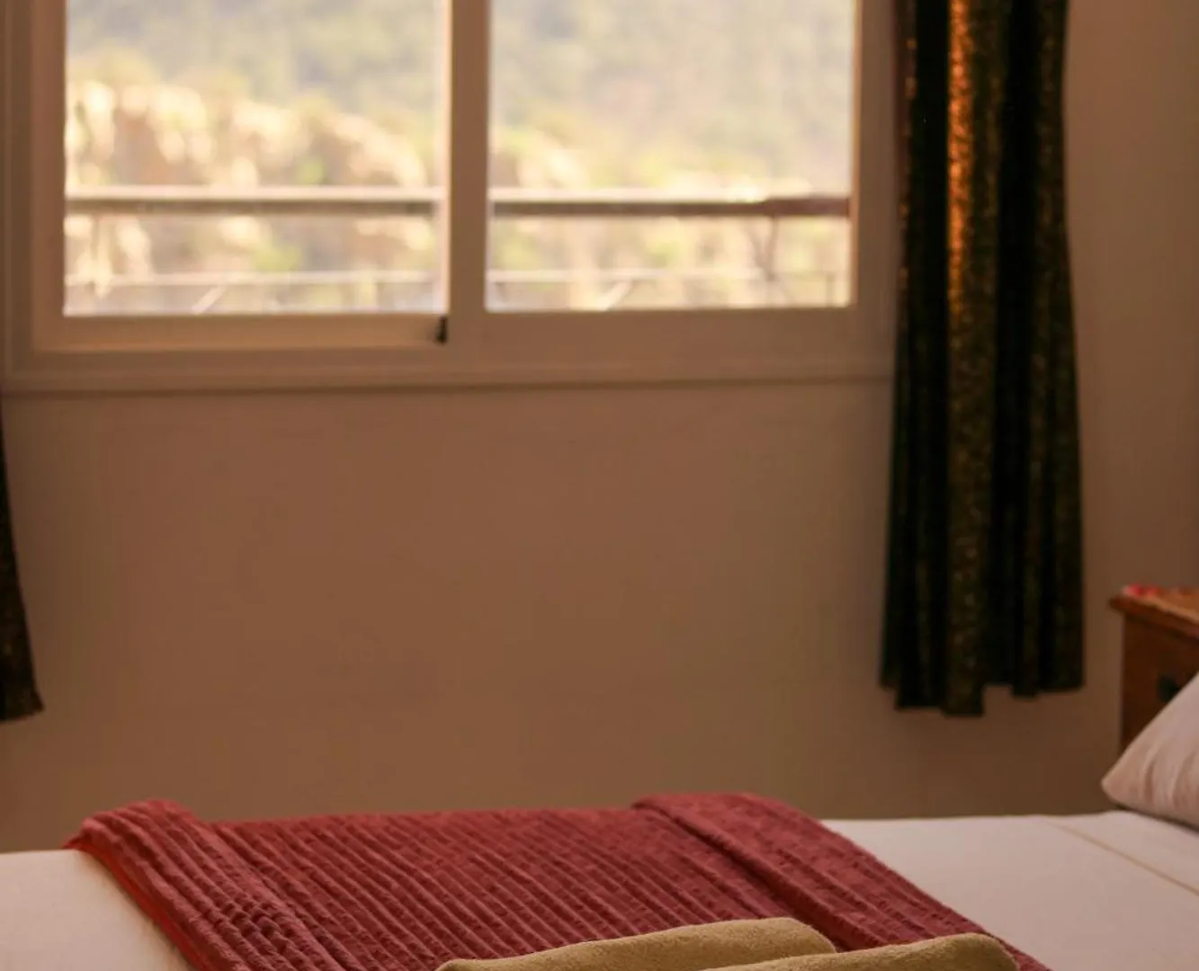 Auberge Les Montagnes Du Paradis Your Hidden Retreat In Paradise Valley Tagherat Anekrim