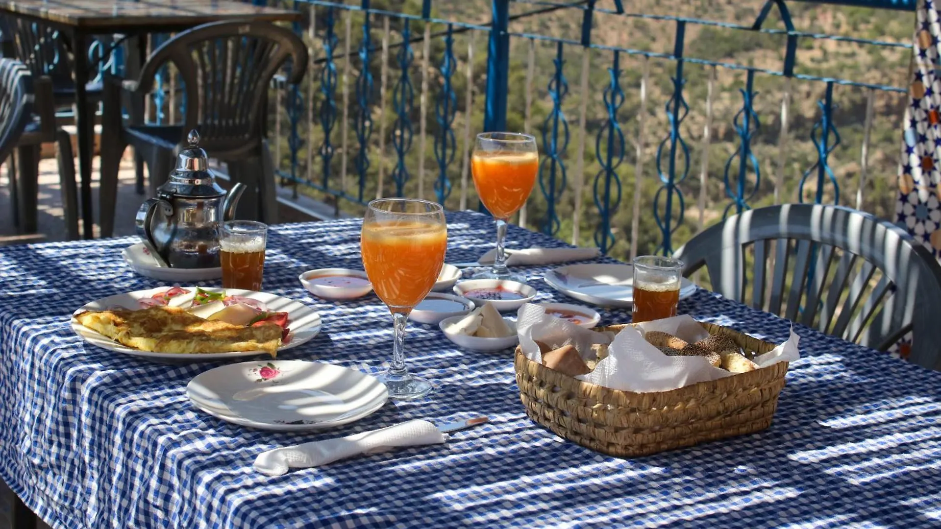 Pensjonat Auberge Les Montagnes Du Paradis Your Hidden Retreat In Paradise Valley Tagherat Anekrim