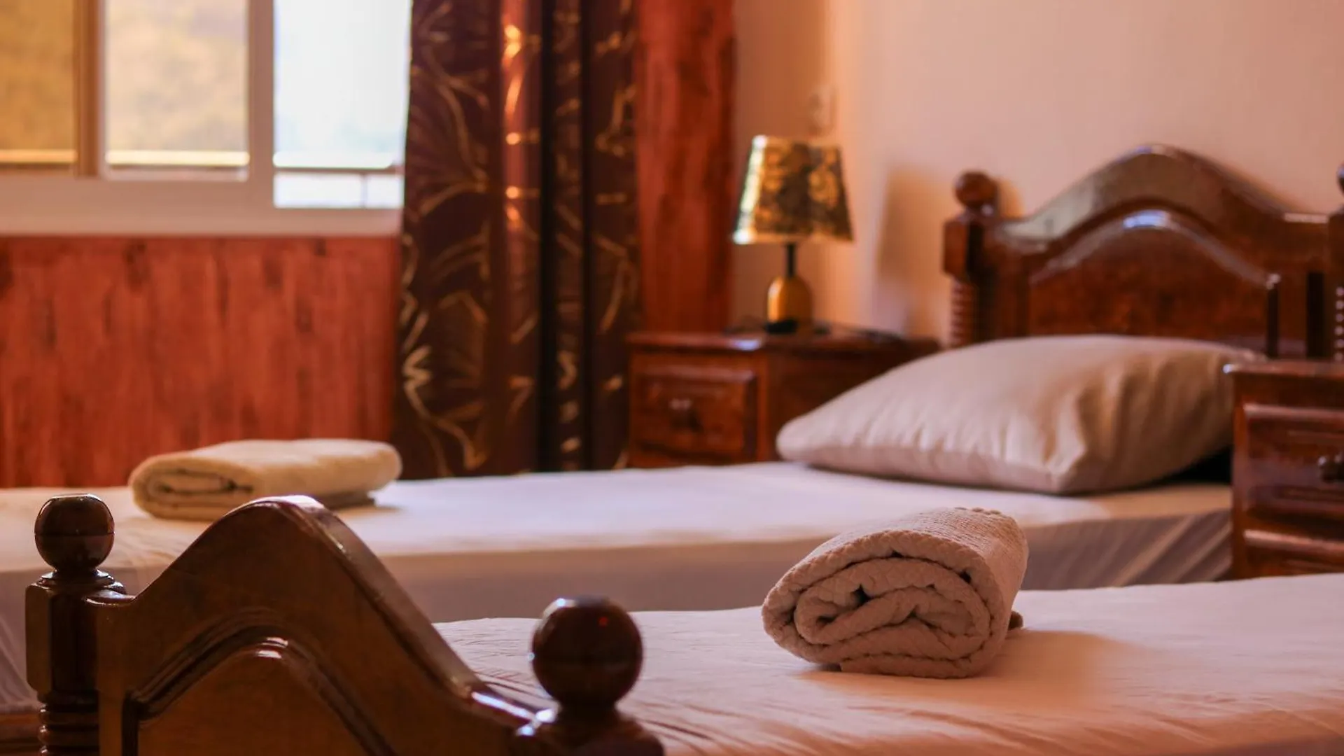 Guest house Auberge Les Montagnes Du Paradis Your Hidden Retreat In Paradise Valley Tagherat Anekrim