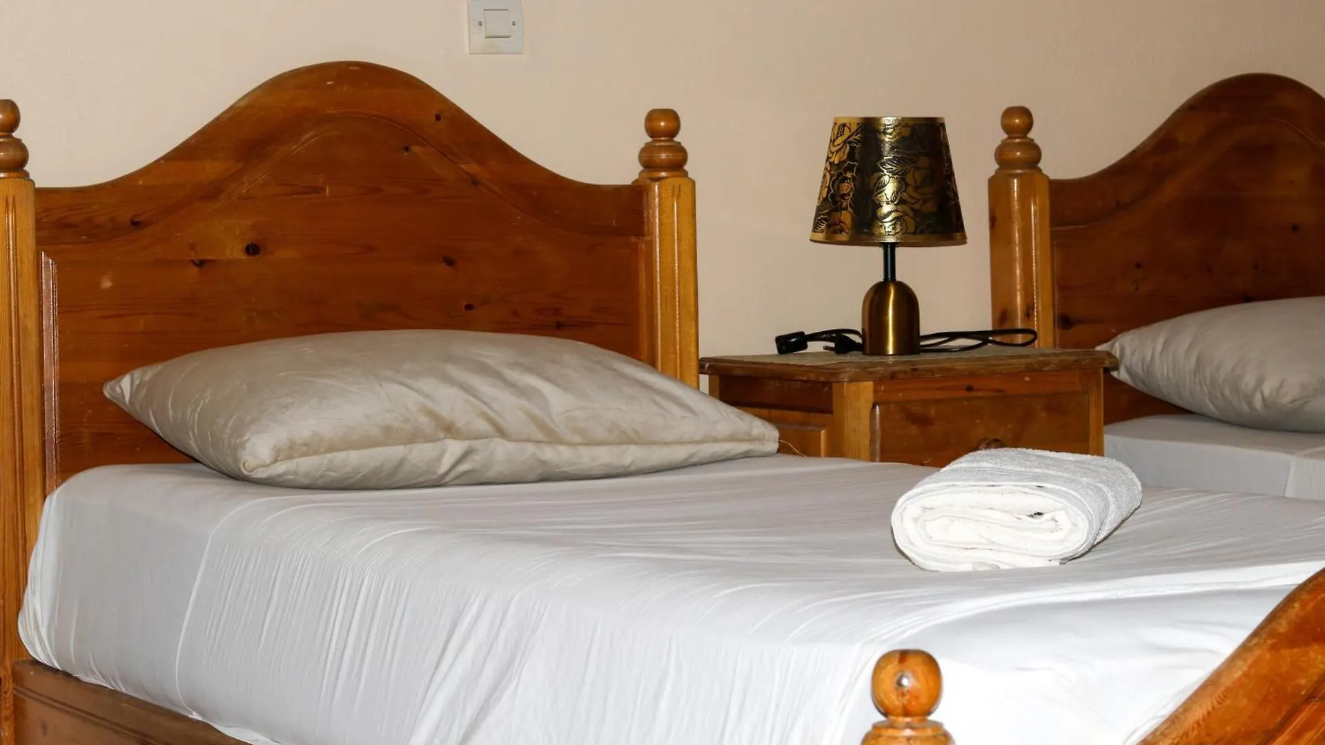 Auberge Les Montagnes Du Paradis Your Hidden Retreat In Paradise Valley Tagherat Anekrim