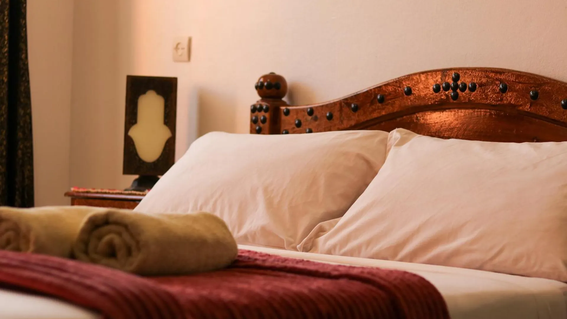 Maison d'hôtes Auberge Les Montagnes Du Paradis Your Hidden Retreat In Paradise Valley Tagherat Anekrim